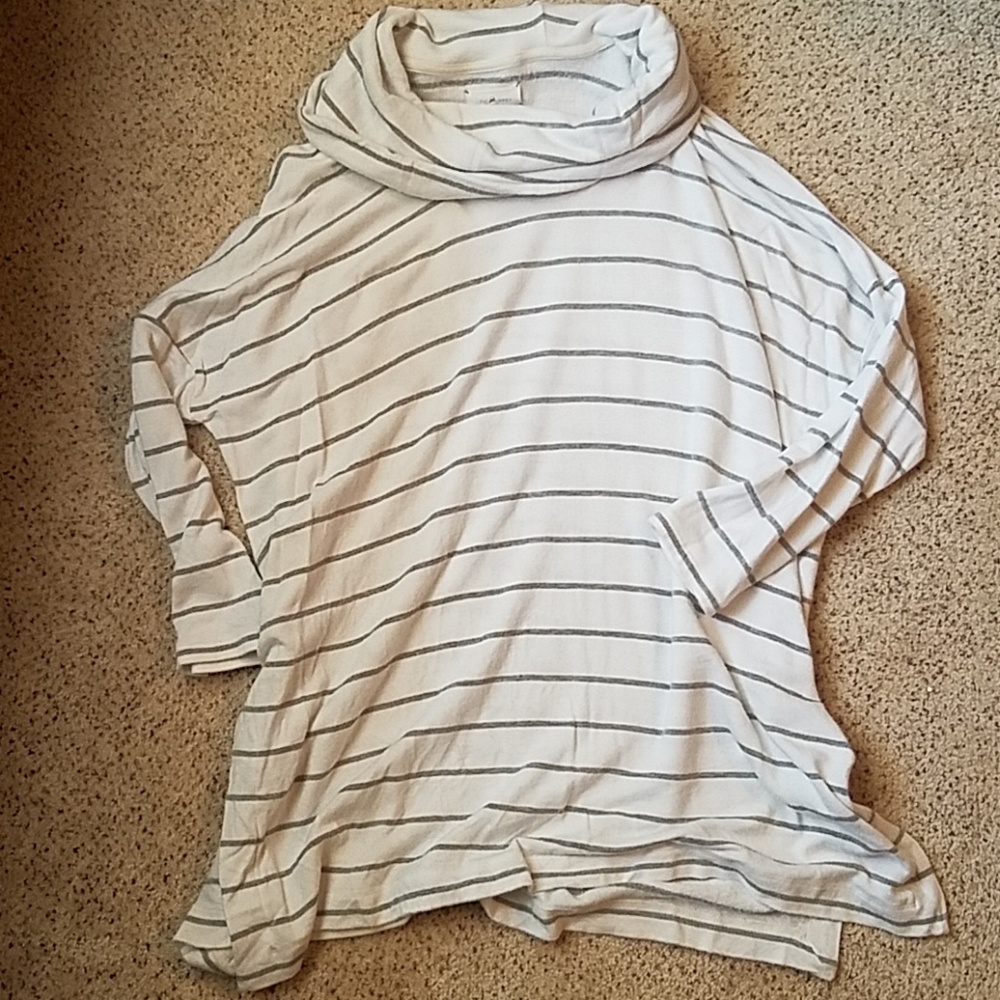 Lou & Grey sweater